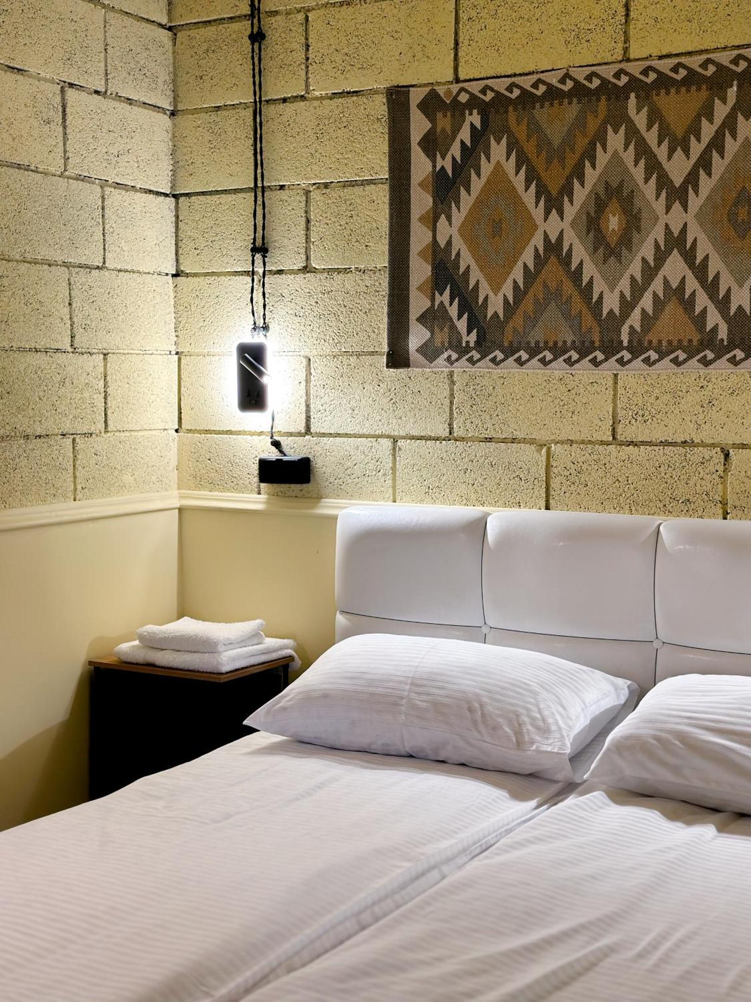 Tiroents Hotel Gyumri Eksteriør bilde