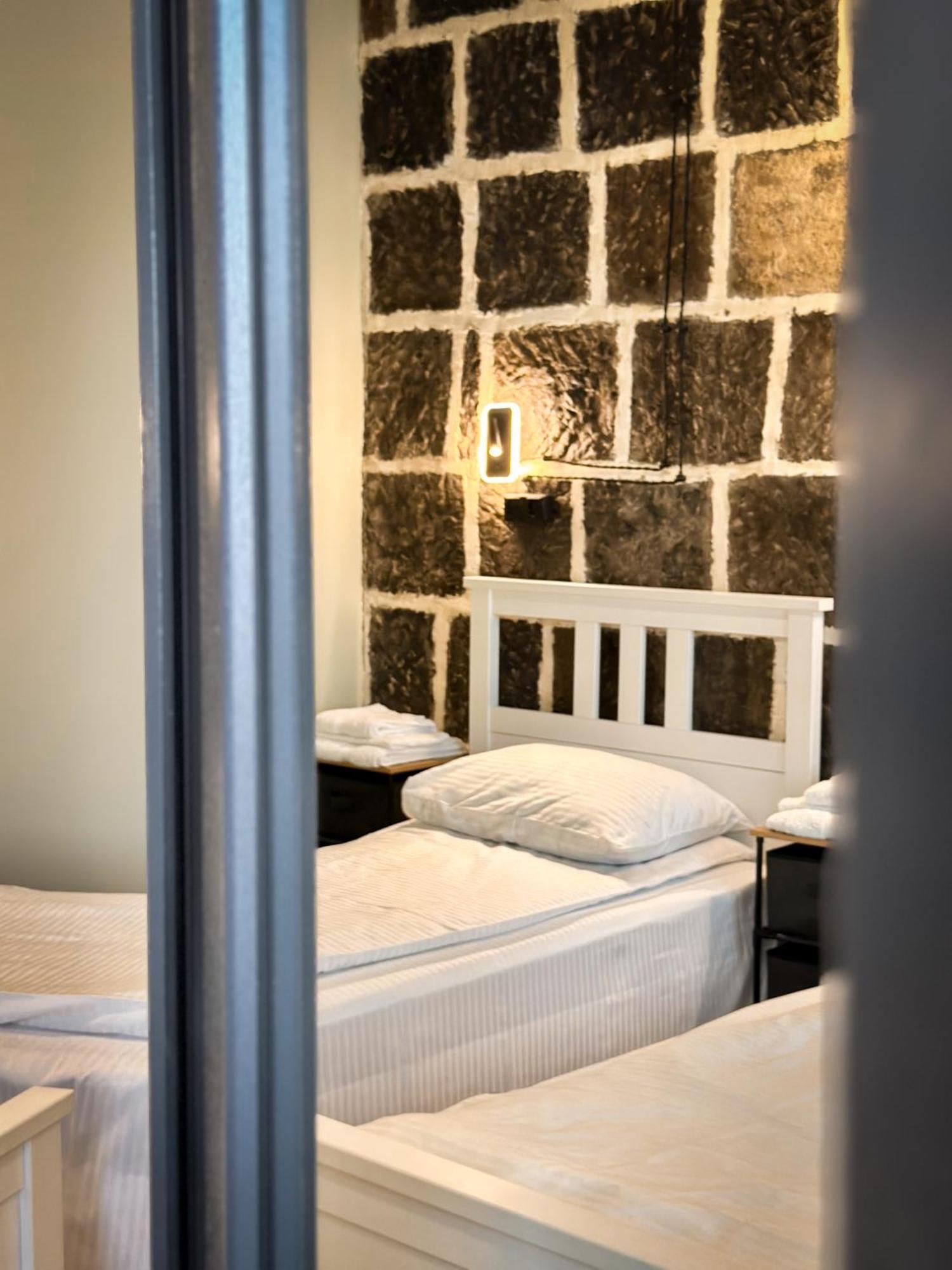 Tiroents Hotel Gyumri Eksteriør bilde